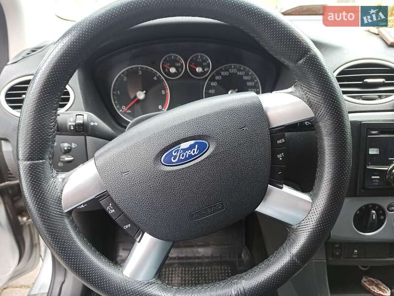 Универсал Ford Focus 2006 в Черновцах