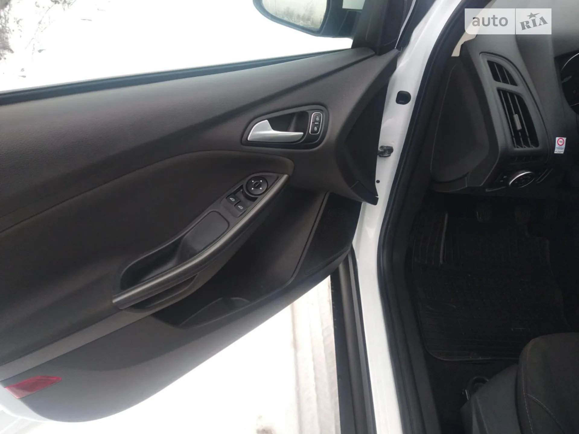2015 Ford Focus - мініатюра 6