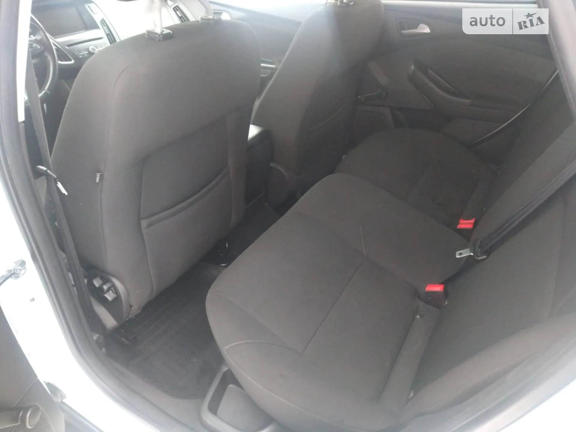 2015 Ford Focus - мініатюра 16