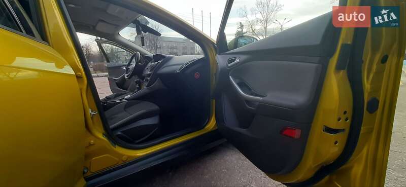 Хэтчбек Ford Focus 2011 в Харькове
