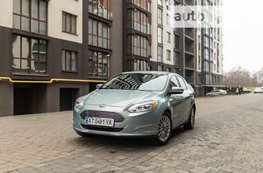 Хэтчбек Ford Focus 2013 в Ивано-Франковске