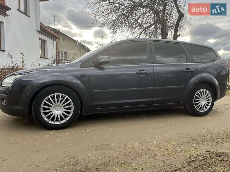 Универсал Ford Focus 2007 в Надворной