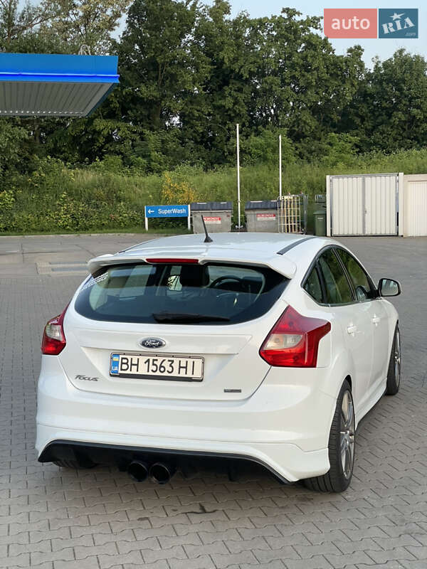 Хэтчбек Ford Focus 2013 в Одессе