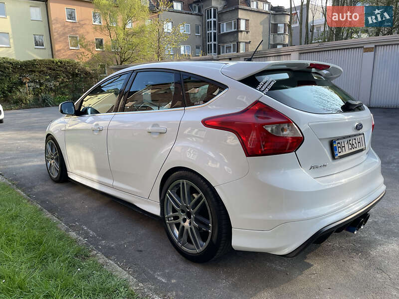 Хэтчбек Ford Focus 2013 в Одессе