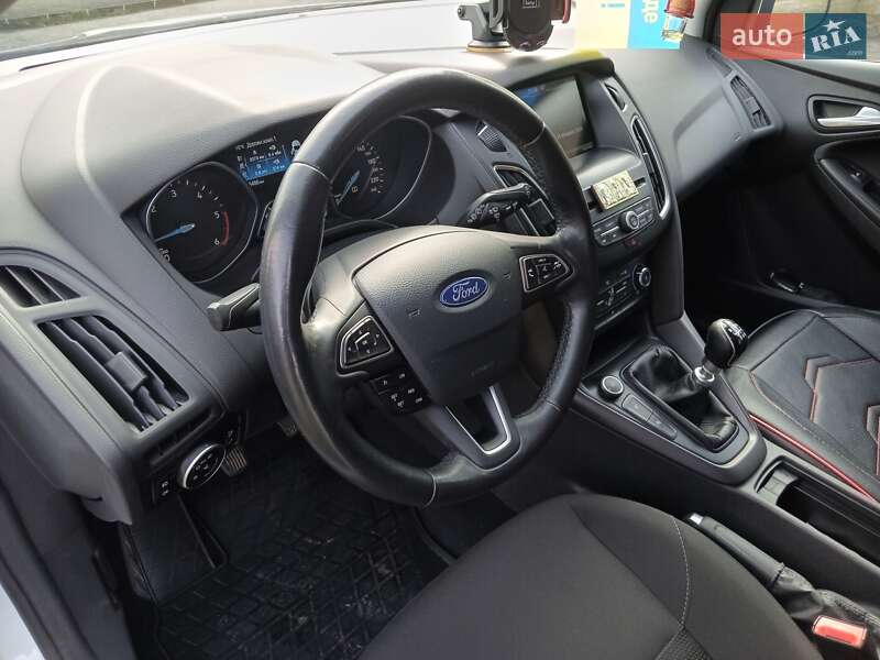 Универсал Ford Focus 2016 в Бродах фото 5 Универсал Ford Focus 2016 в Бродах