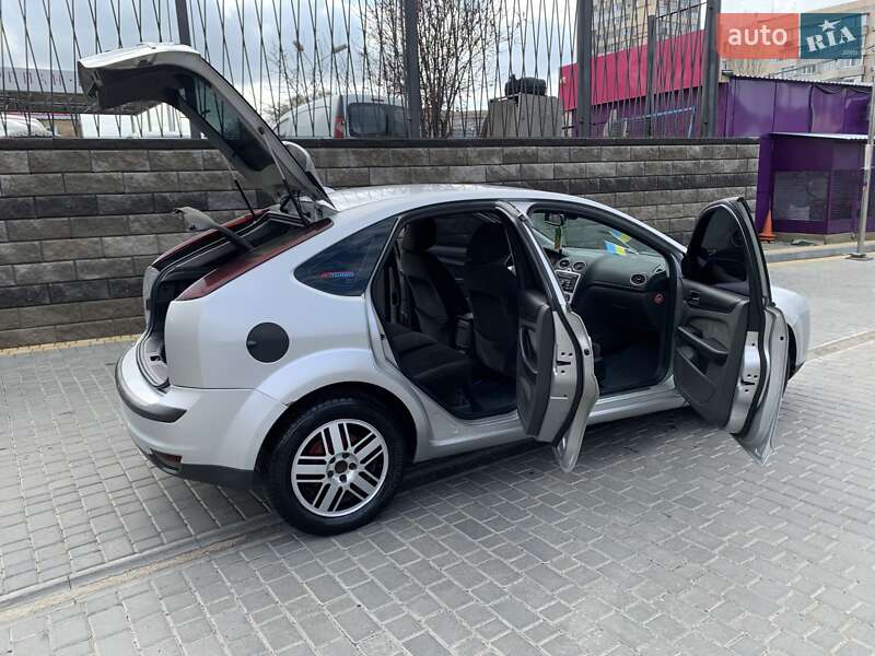 Хетчбек Ford Focus 2005 в Одесі фото 10 Хетчбек Ford Focus 2005 в Одесі