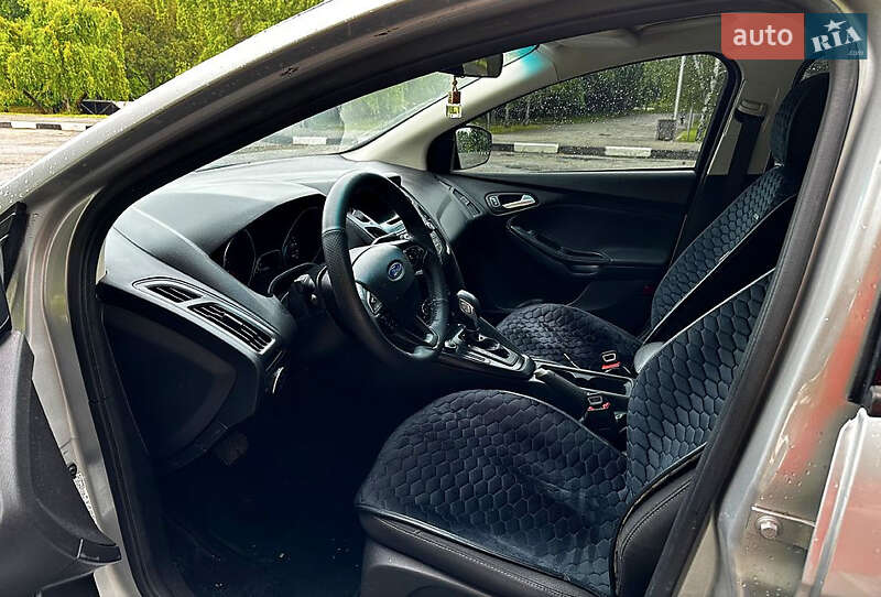 Седан Ford Focus 2017 в Львові