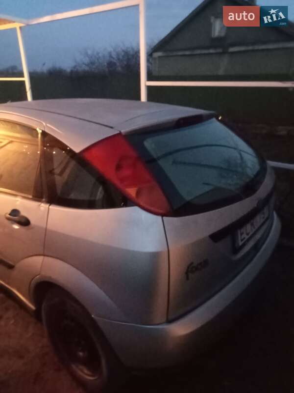 Хэтчбек Ford Focus 1998 в Беляевке