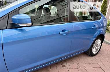 Хэтчбек Ford Focus 2010 в Стрые