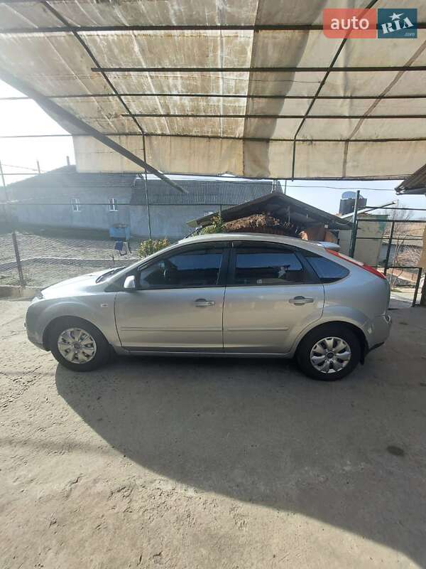 Хэтчбек Ford Focus 2007 в Болграде