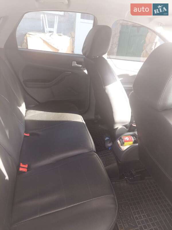 Хэтчбек Ford Focus 2007 в Болграде