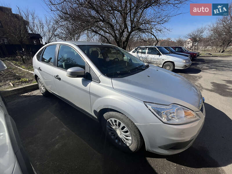 Хетчбек Ford Focus 2011 в Сумах