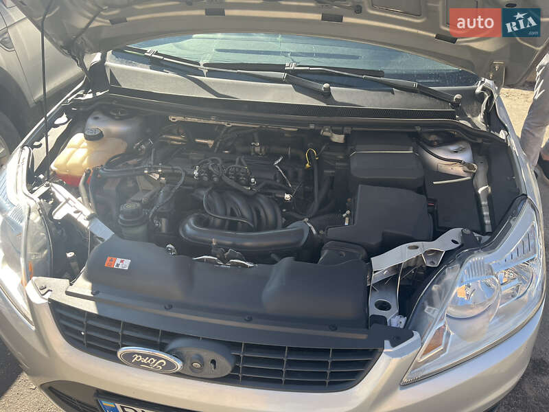 Хетчбек Ford Focus 2011 в Сумах