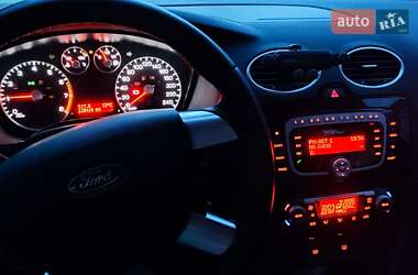 Седан Ford Focus 2007 в 