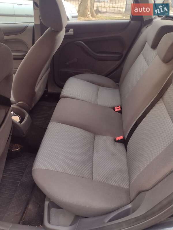 Универсал Ford Focus 2006 в Харькове фото 2 Универсал Ford Focus 2006 в Харькове