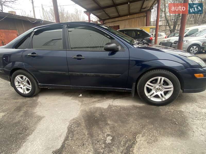 Седан Ford Focus 2002 в Каменском