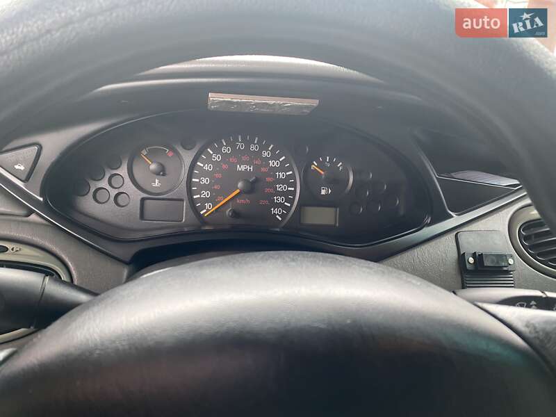 Седан Ford Focus 2002 в Каменском