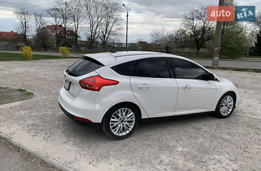 Хэтчбек Ford Focus 2016 в 