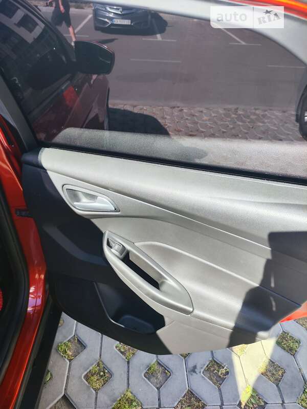 Хэтчбек Ford Focus 2018 в Киеве