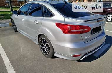 Седан Ford Focus 2016 в 