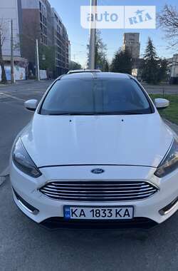 Хэтчбек Ford Focus 2016 в Киеве