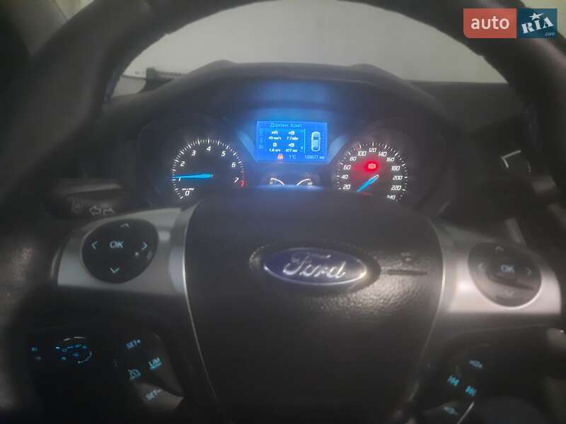 Хэтчбек Ford Focus 2011 в Первомайске