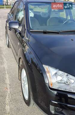 Седан Ford Focus 2007 в Горишних Плавнях