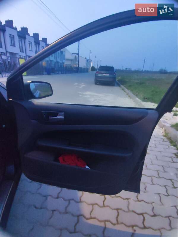 Седан Ford Focus 2006 в Львові