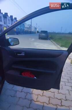 Седан Ford Focus 2006 в 