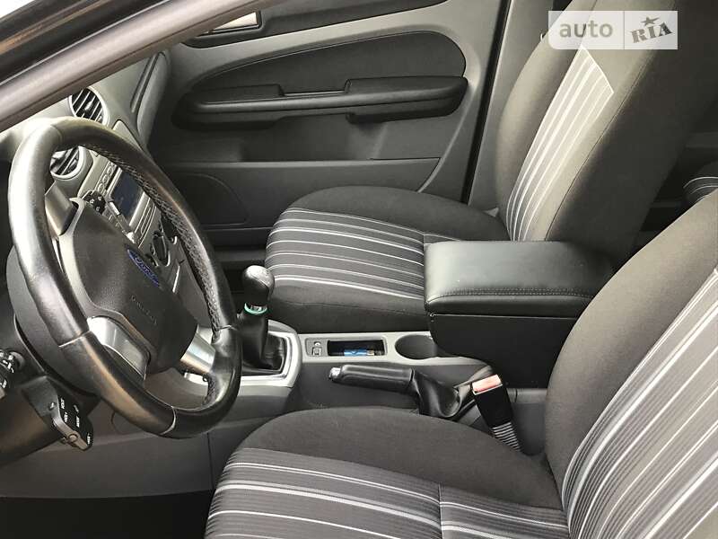 Хетчбек Ford Focus 2009 в Херсоні