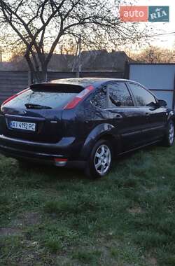 Хэтчбек Ford Focus 2005 в 