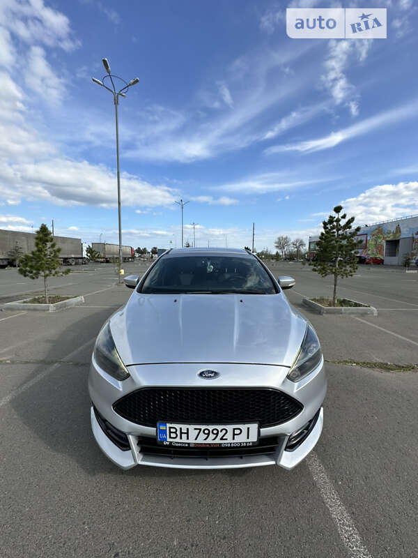 Хэтчбек Ford Focus 2017 в Одессе