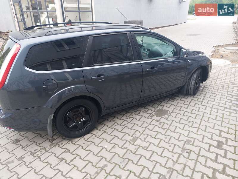 Универсал Ford Focus 2010 в Калуше