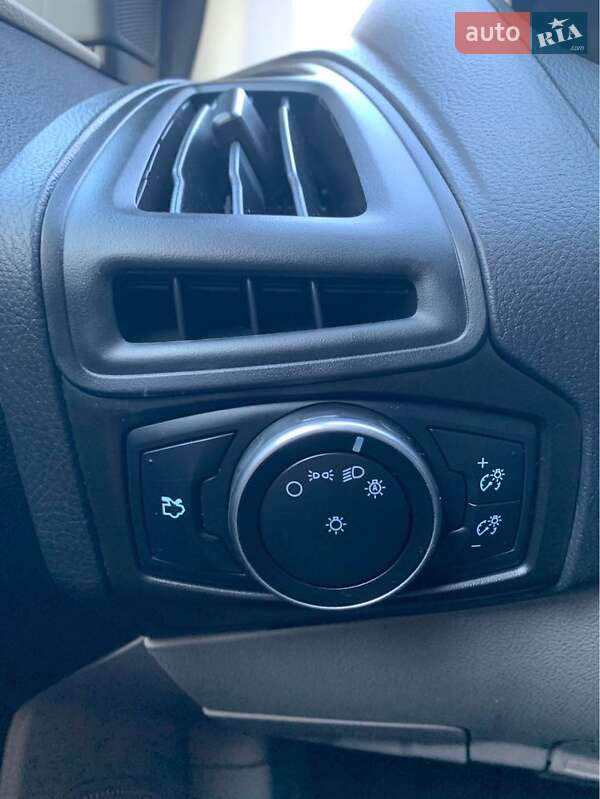 Седан Ford Focus 2015 в Лопатине фото 8 Седан Ford Focus 2015 в Лопатине