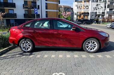 Седан Ford Focus 2015 в Лопатине