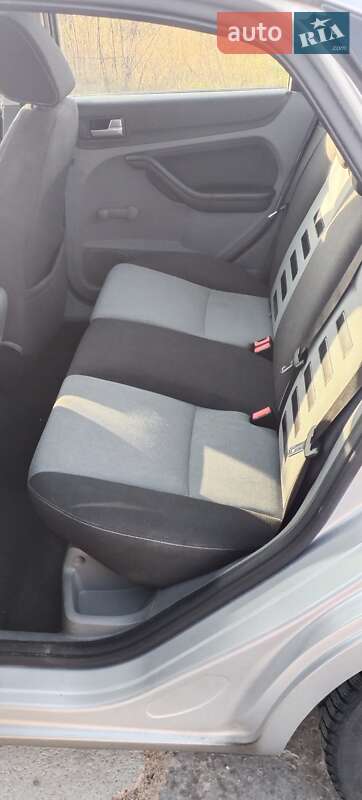 Седан Ford Focus 2008 в Киеве