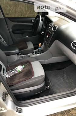 Хетчбек Ford Focus 2008 в 