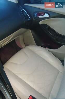 Хэтчбек Ford Focus 2015 в Звягеле