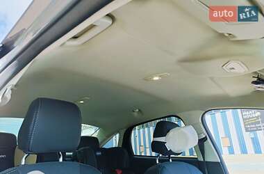 Седан Ford Focus 2011 в 