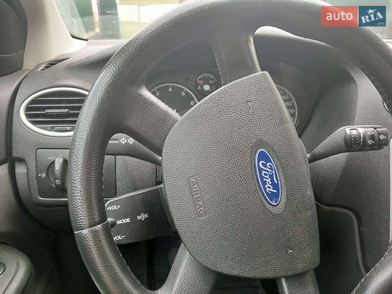 Універсал Ford Focus 2006 в Житомирі