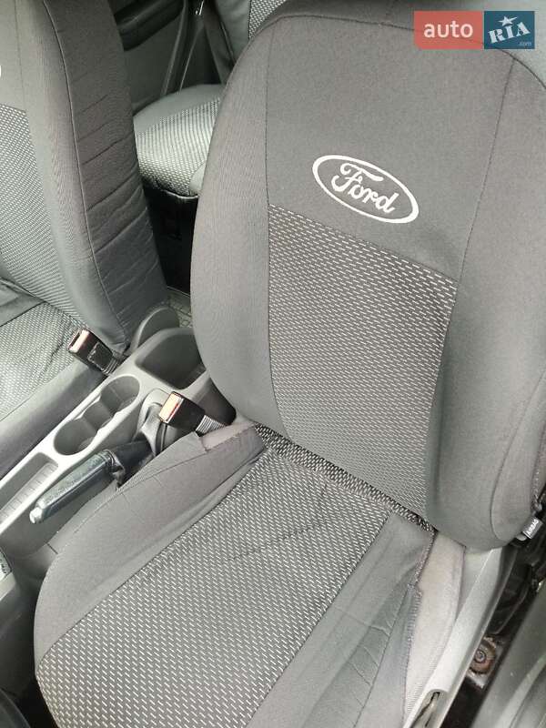 Універсал Ford Focus 2006 в Житомирі