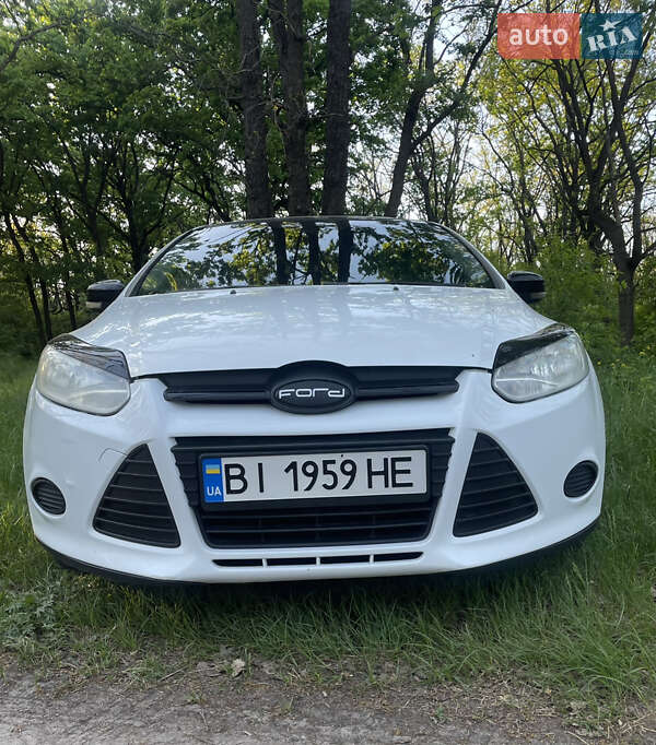 Хэтчбек Ford Focus 2012 в Полтаве фото 4 Хэтчбек Ford Focus 2012 в Полтаве