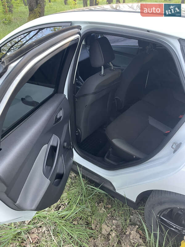 Хэтчбек Ford Focus 2012 в Полтаве фото 13 Хэтчбек Ford Focus 2012 в Полтаве