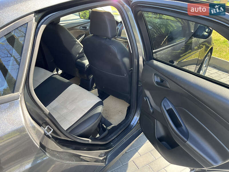 Седан Ford Focus 2016 в Шепетовке