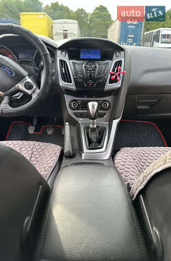Универсал Ford Focus 2011 в 