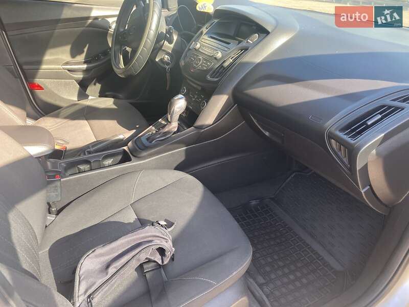 Хэтчбек Ford Focus 2014 в Южноукраинске