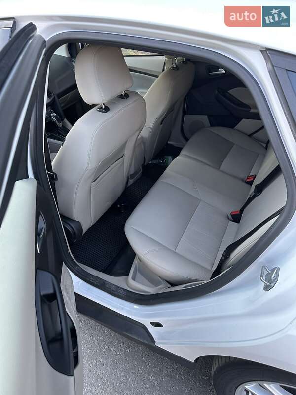 Хэтчбек Ford Focus 2016 в Черкассах фото 3 Хэтчбек Ford Focus 2016 в Черкассах