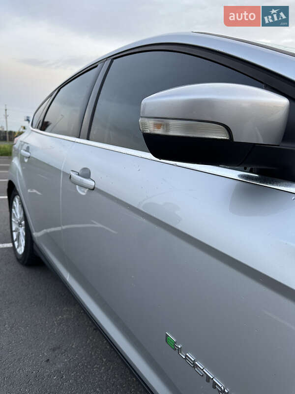 Хетчбек Ford Focus 2012 в Львові