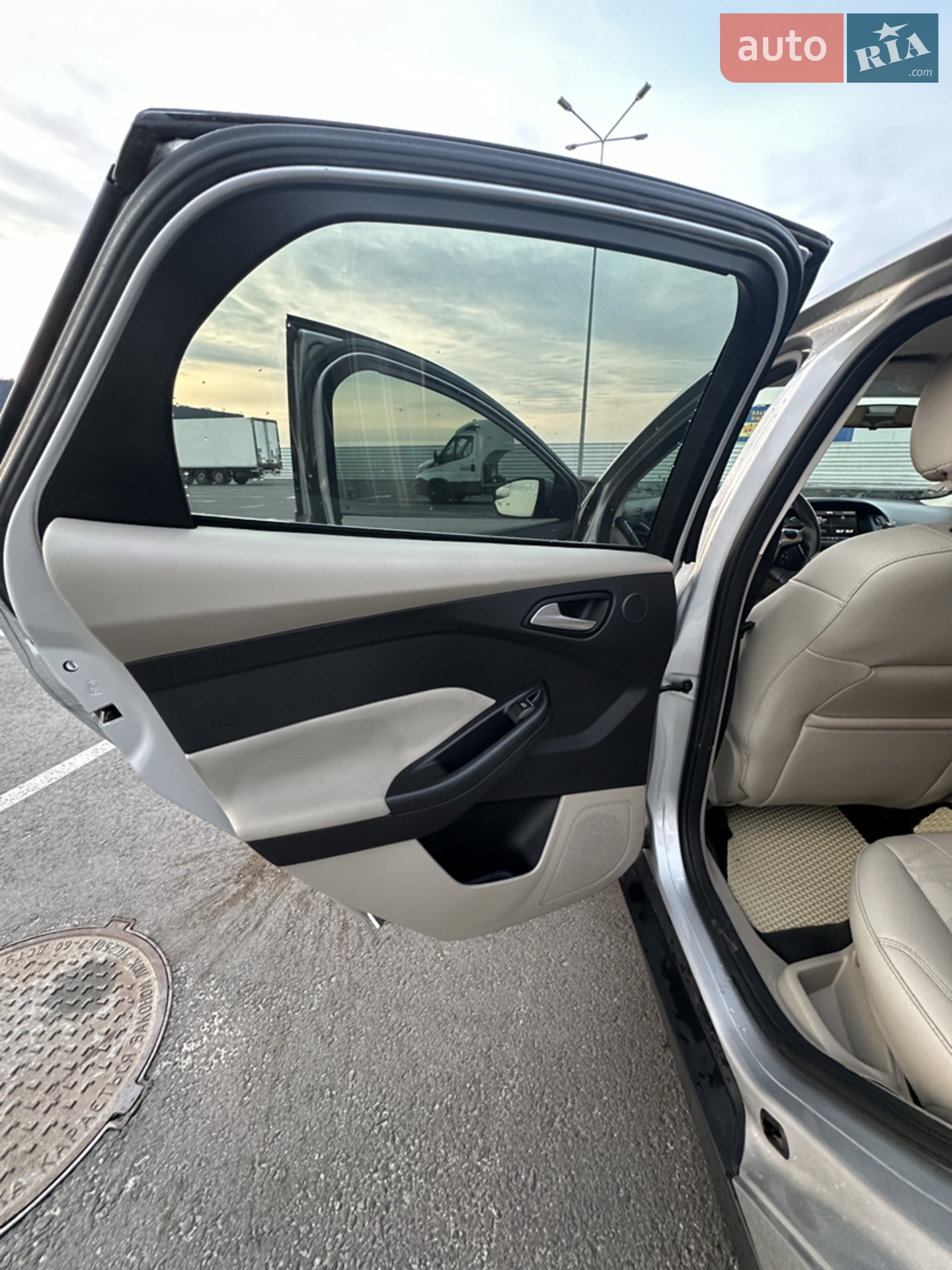 2012 Ford Focus - мініатюра 25