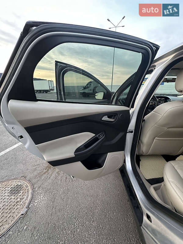 Хетчбек Ford Focus 2012 в Львові